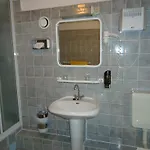 Hotel Kubrat Am Checkpoint Charlie