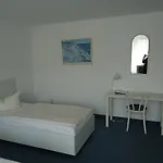 Hotel Kubrat Am Checkpoint Charlie Berlim