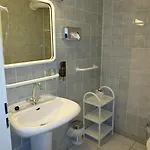 Hotel Hotel Kubrat Am Checkpoint Charlie 3*