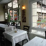 Hotel Kubrat Am Checkpoint Charlie 3*