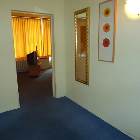 Hotel Hotel Kubrat Am Checkpoint Charlie 3*