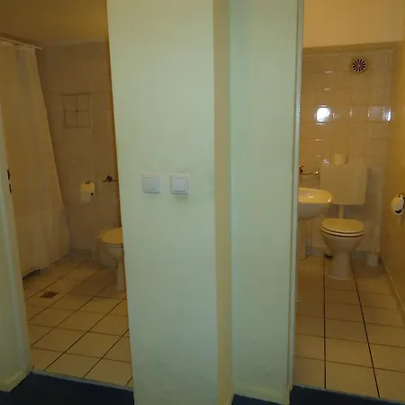 Hotel Hotel Kubrat Am Checkpoint Charlie 3*