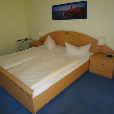 فندق Hotel Kubrat Am Checkpoint Charlie برلين