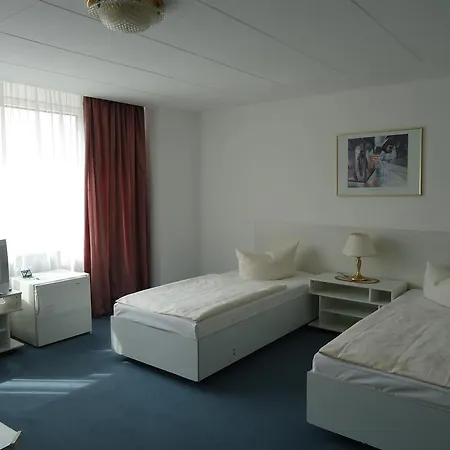 Hotel Hotel Kubrat Am Checkpoint Charlie 3*