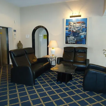 Hotel Kubrat Am Checkpoint Charlie