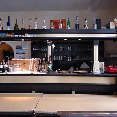 فندق Hotel Kubrat Am Checkpoint Charlie برلين