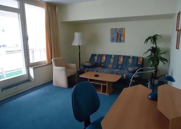 Hotel Kubrat Am Checkpoint Charlie Berlim