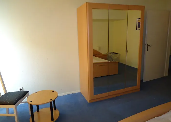 Hotel Kubrat Am Checkpoint Charlie