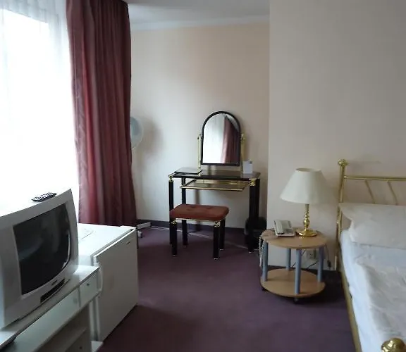 Hotel Kubrat Am Checkpoint Charlie 3* Berlim