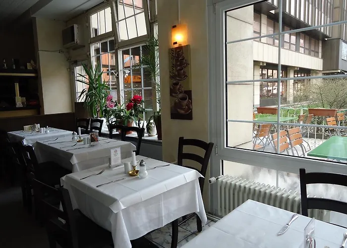 Hotel Kubrat Am Checkpoint Charlie 3*