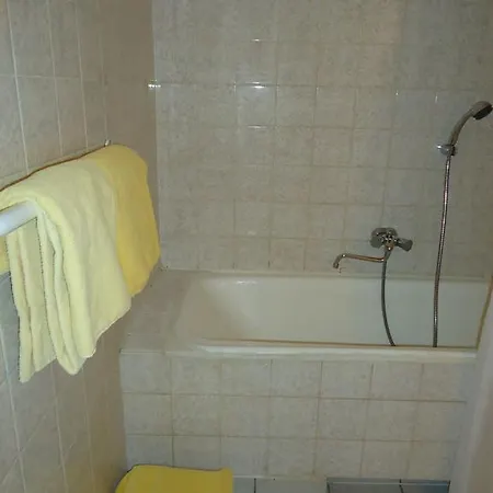 Hotel Kubrat Am Checkpoint Charlie