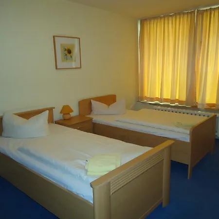 호텔 Hotel Kubrat Am Checkpoint Charlie