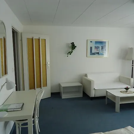 호텔 Hotel Kubrat Am Checkpoint Charlie