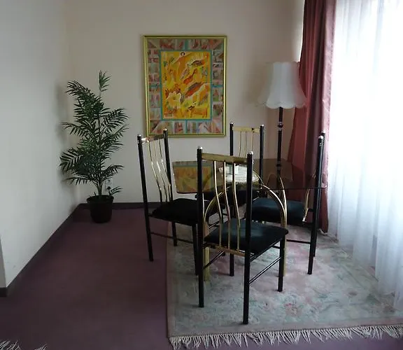 ホテル ホテル クブラット ベルリン ミッテ  ベルリン